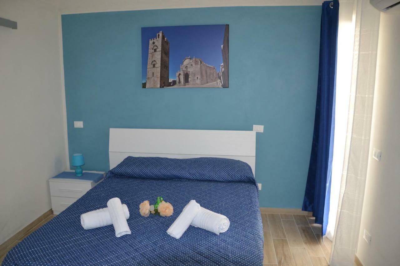 B&B Stella Maris Trapani Centro Eksteriør bilde