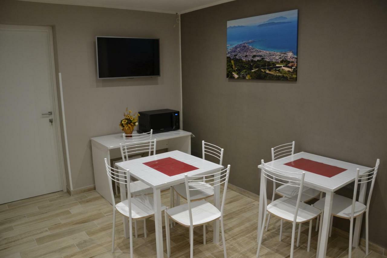B&B Stella Maris Trapani Centro Eksteriør bilde